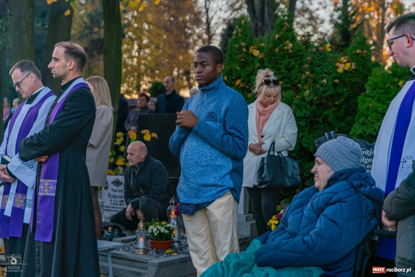 Zdjęcie w galerii na portalu naszraciborz.pl: Nieszpory i procesja na cmentarzu Jeruzalem [FOTO i WIDEO] wiadomości z regionu