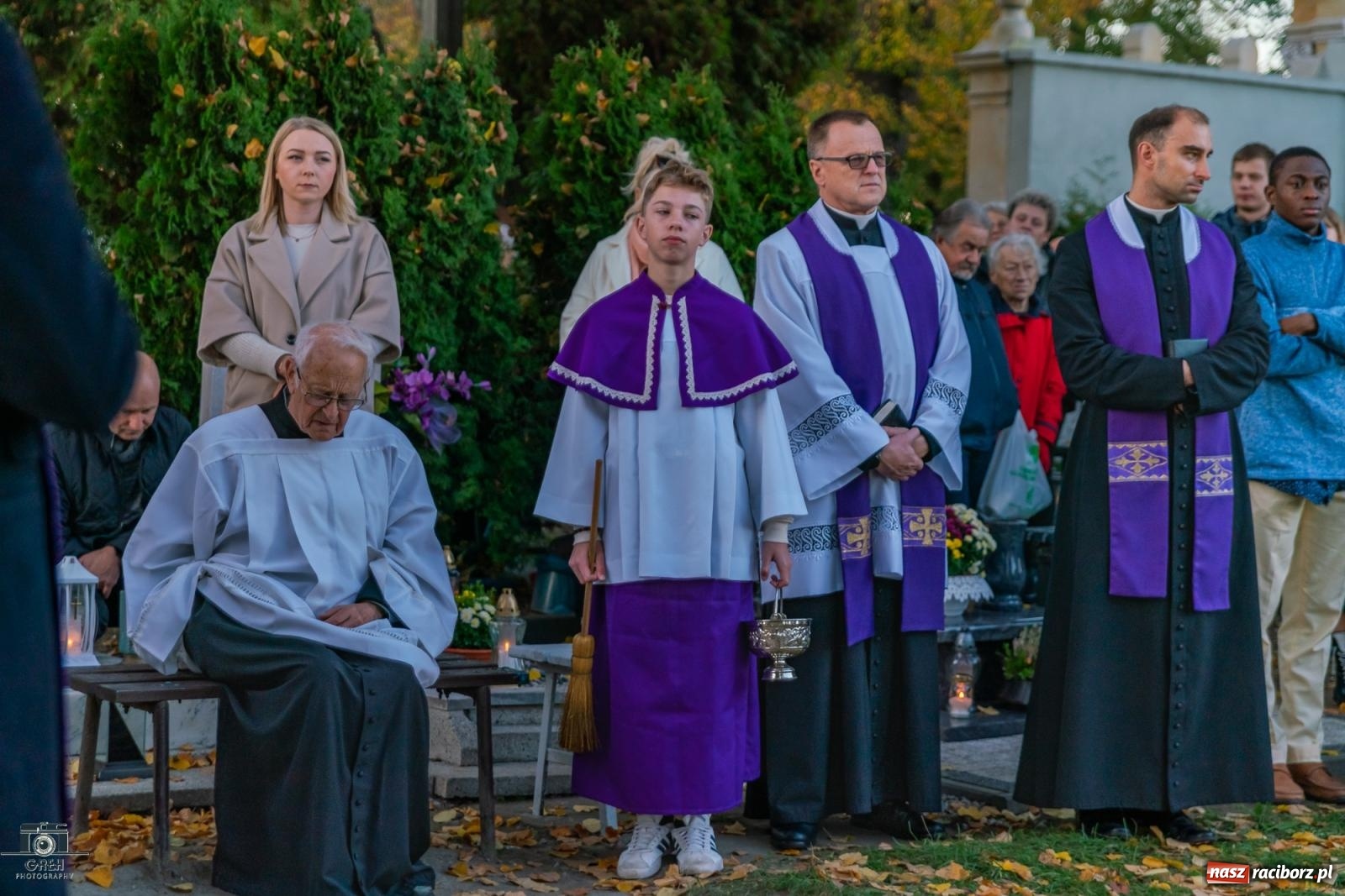 Zdjęcie w galerii na portalu naszraciborz.pl: Nieszpory i procesja na cmentarzu Jeruzalem [FOTO i WIDEO] wiadomości z regionu