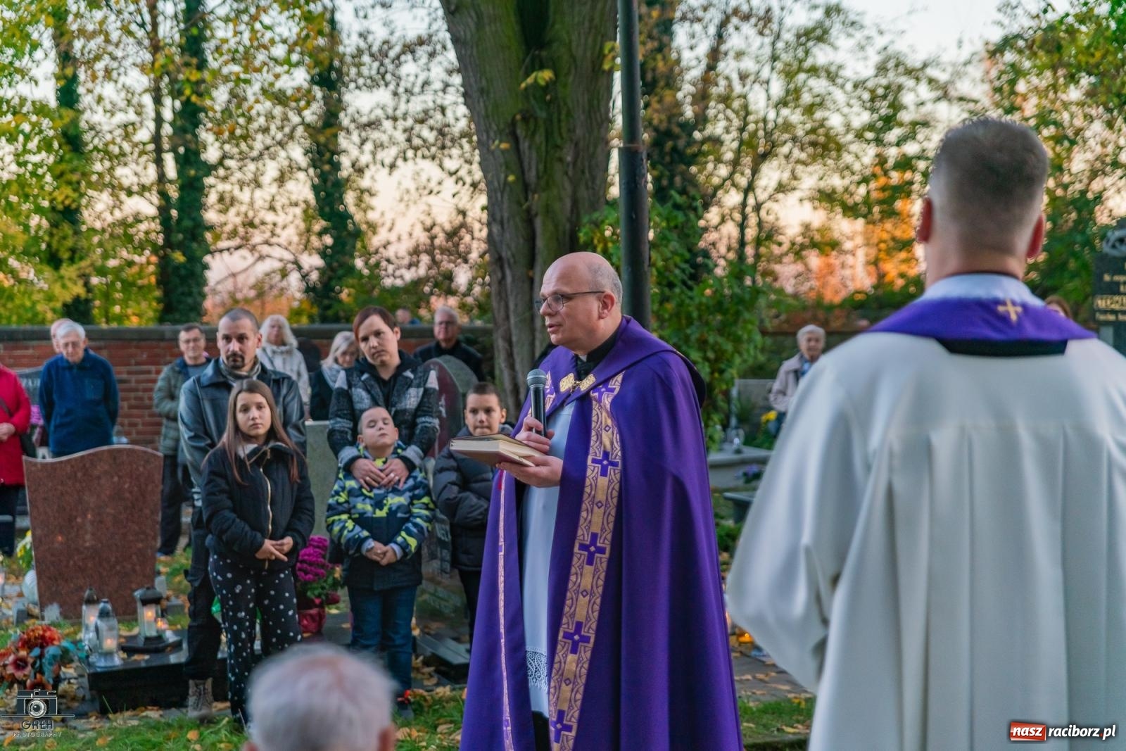 Zdjęcie w galerii na portalu naszraciborz.pl: Nieszpory i procesja na cmentarzu Jeruzalem [FOTO i WIDEO] wiadomości z regionu