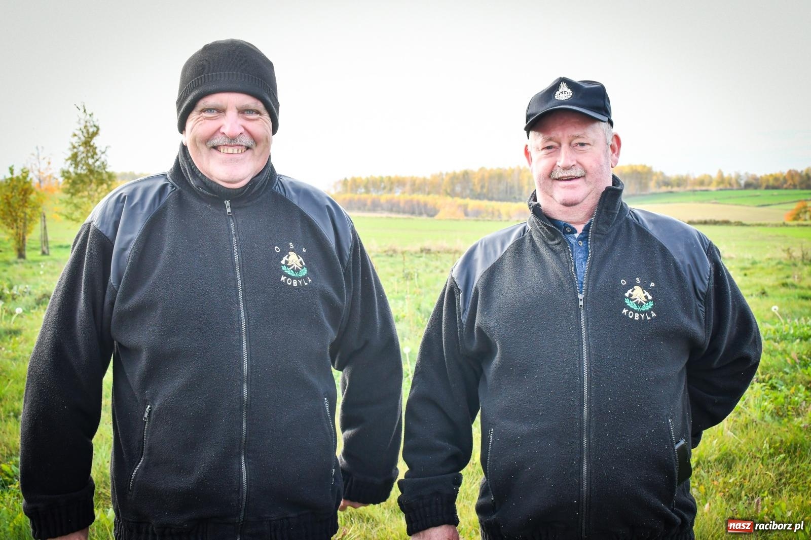 Zdjęcie w galerii na portalu naszraciborz.pl: Pożar w fabryce mebli. Ochotnicy z gminy Kornowac ćwiczyli w Rzuchowie wiadomości z regionu