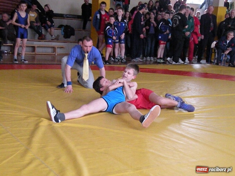 Zdjęcie w galerii na portalu naszraciborz.pl: Zapaśniczy puchar Śląska w Zabełkowie wiadomości z regionu