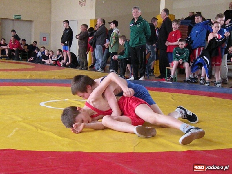 Zdjęcie w galerii na portalu naszraciborz.pl: Zapaśniczy puchar Śląska w Zabełkowie wiadomości z regionu