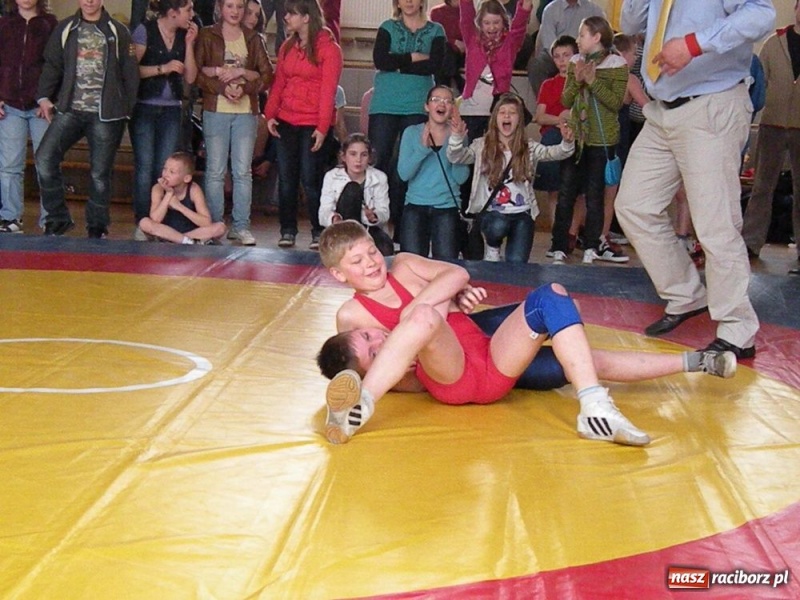 Zdjęcie w galerii na portalu naszraciborz.pl: Zapaśniczy puchar Śląska w Zabełkowie wiadomości z regionu