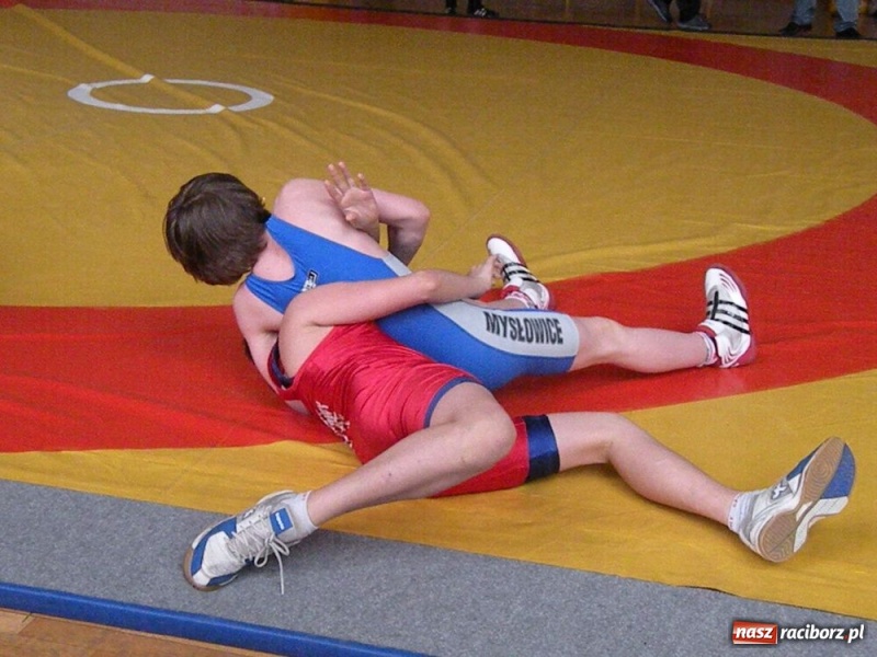 Zdjęcie w galerii na portalu naszraciborz.pl: Zapaśniczy puchar Śląska w Zabełkowie wiadomości z regionu