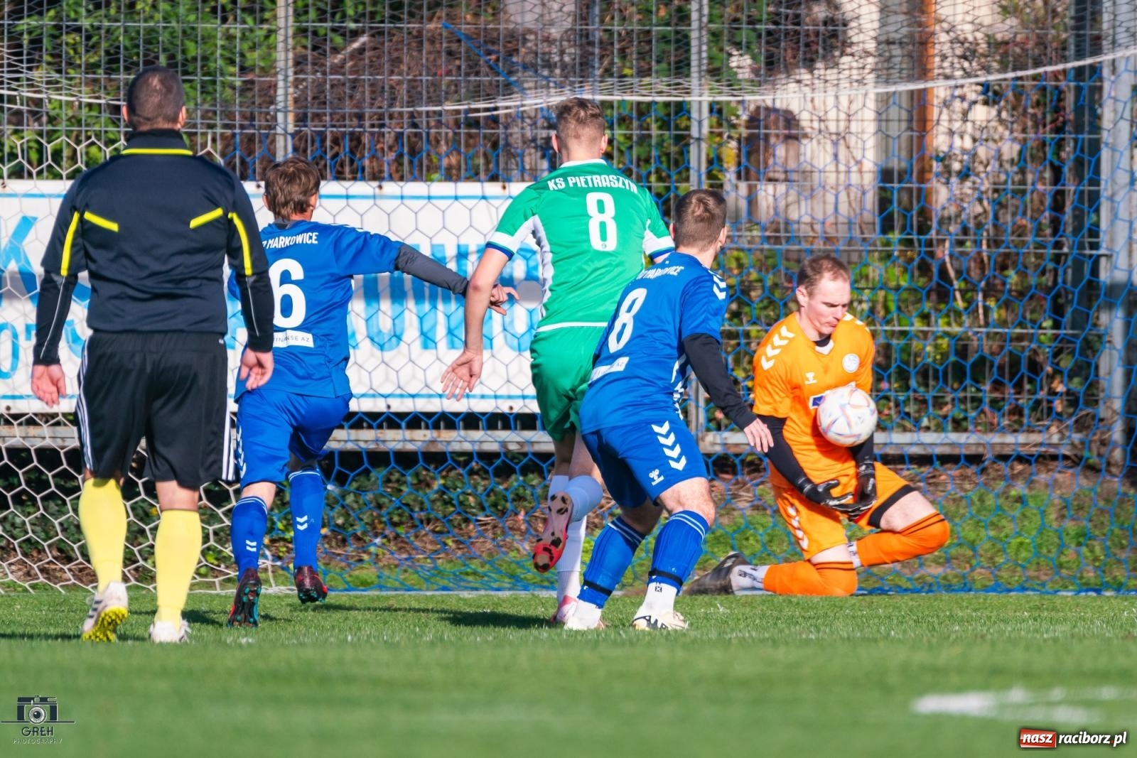 Zdjęcie w galerii na portalu naszraciborz.pl: Gole w końcówce tajną bronią Markowic [FOTO] wiadomości z regionu