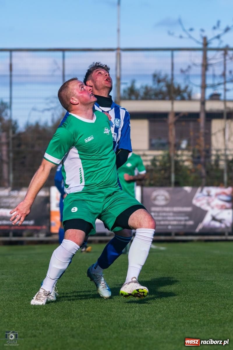 Zdjęcie w galerii na portalu naszraciborz.pl: Gole w końcówce tajną bronią Markowic [FOTO] wiadomości z regionu