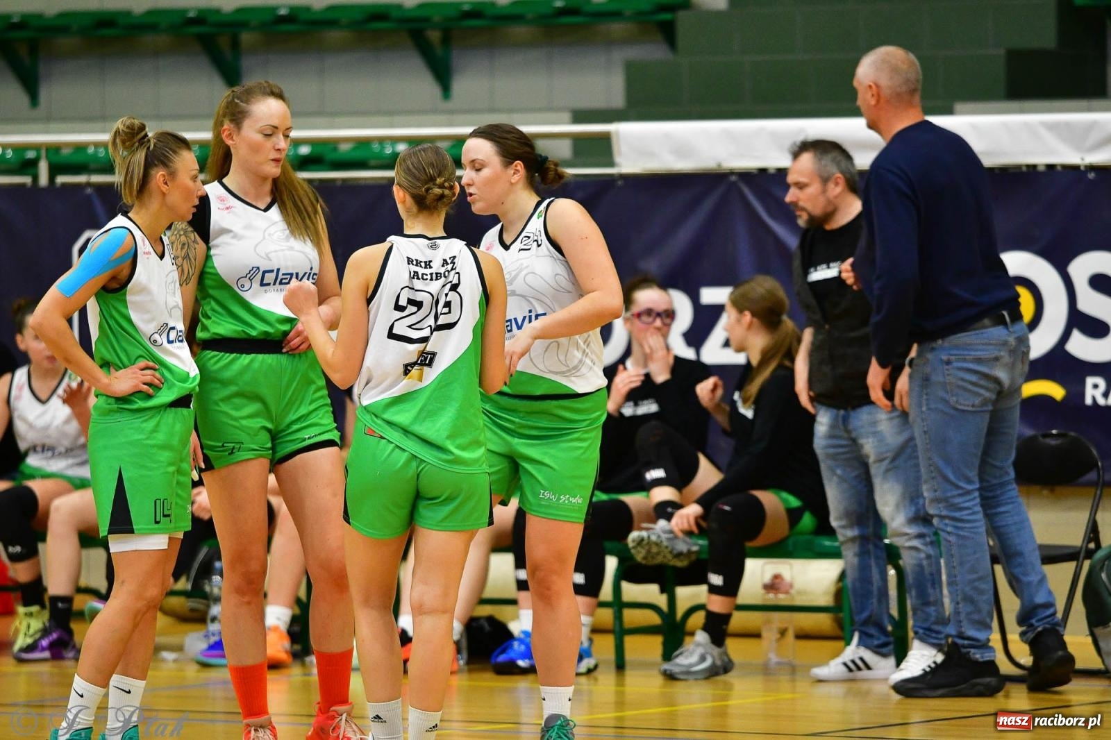Zdjęcie w galerii na portalu naszraciborz.pl: Koszykówka. Cenna wygrana RKK AZS Racibórz [FOTO] wiadomości z regionu