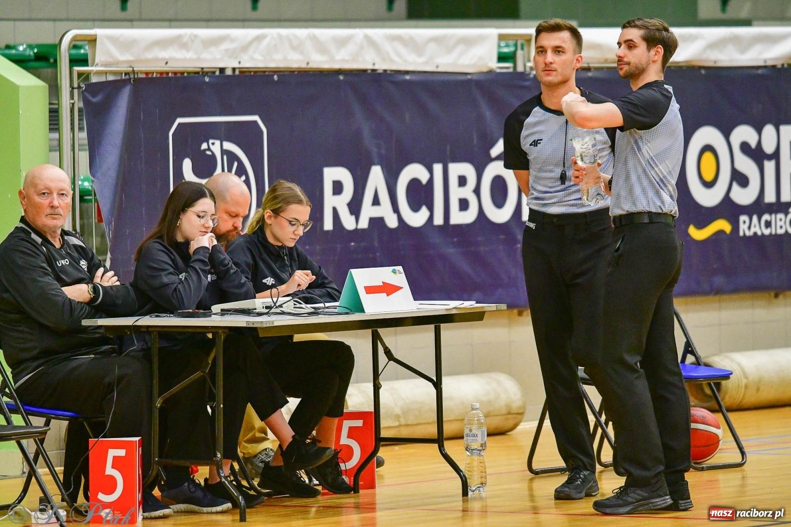 Zdjęcie w galerii na portalu naszraciborz.pl: Koszykówka. Cenna wygrana RKK AZS Racibórz [FOTO] wiadomości z regionu