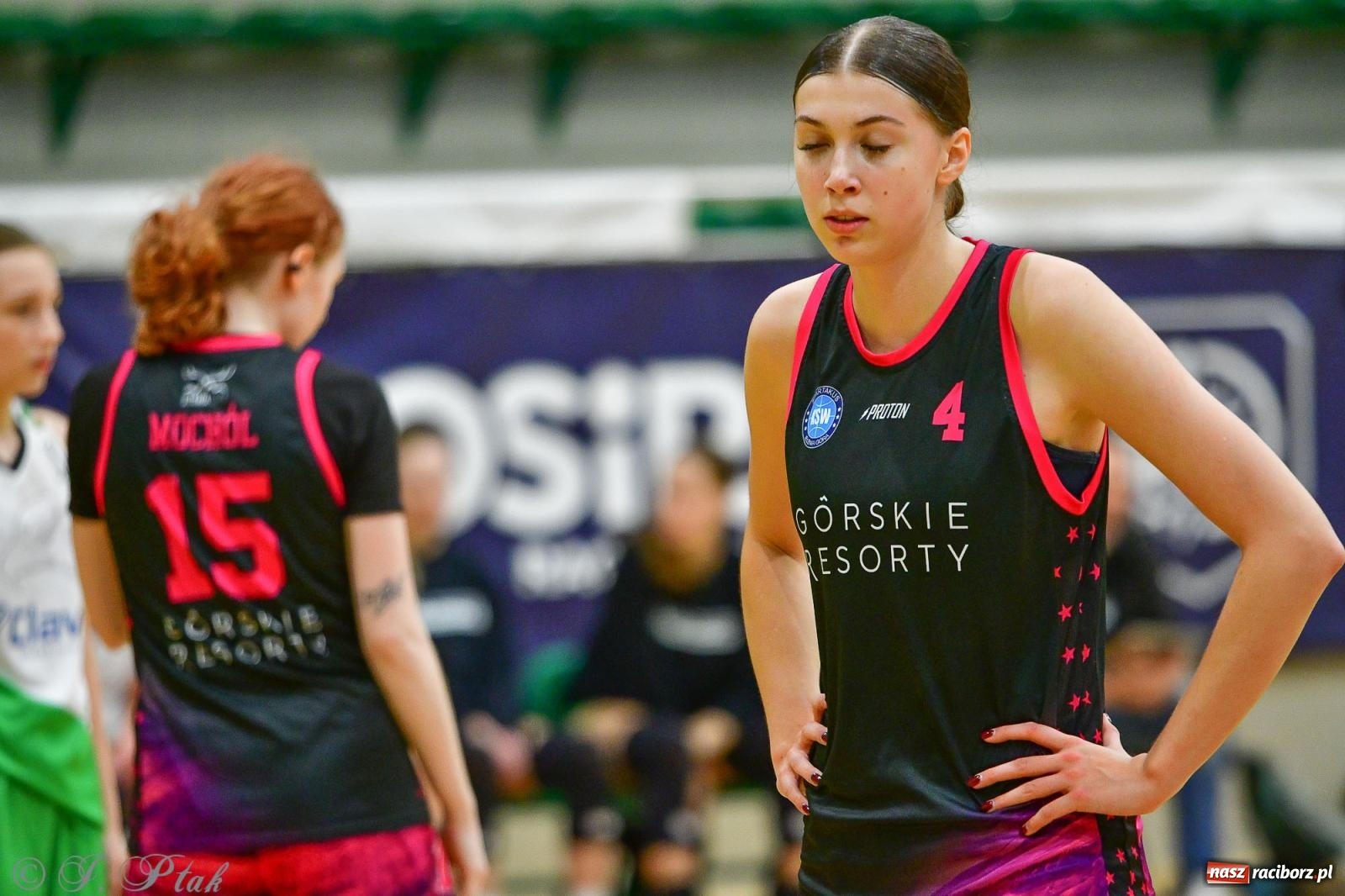 Zdjęcie w galerii na portalu naszraciborz.pl: Koszykówka. Cenna wygrana RKK AZS Racibórz [FOTO] wiadomości z regionu