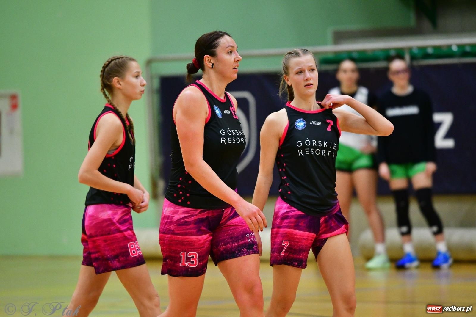 Zdjęcie w galerii na portalu naszraciborz.pl: Koszykówka. Cenna wygrana RKK AZS Racibórz [FOTO] wiadomości z regionu
