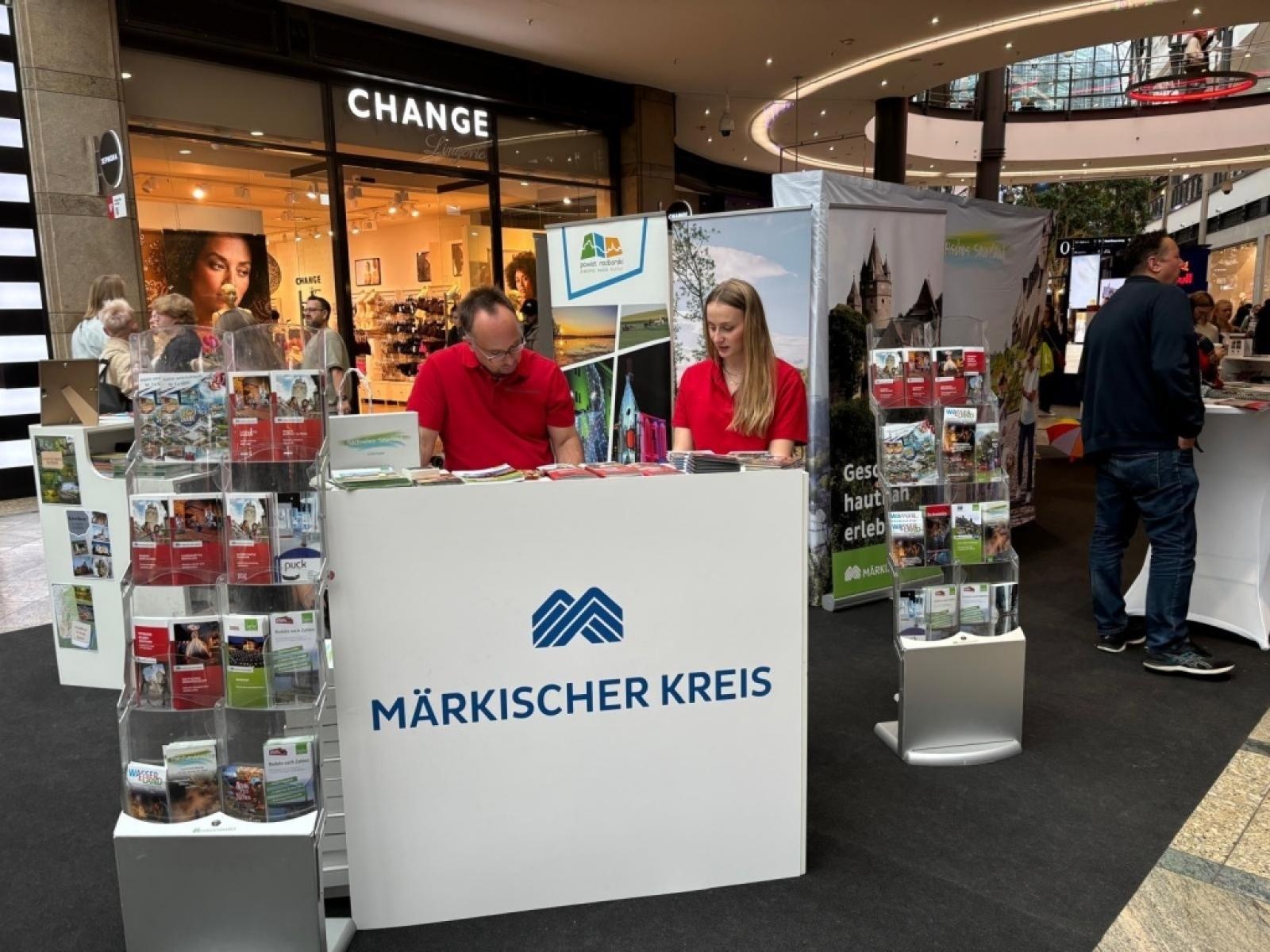 Zdjęcie w galerii na portalu naszraciborz.pl: Powiat Raciborski promował się w Märkischer Kreis wiadomości z regionu