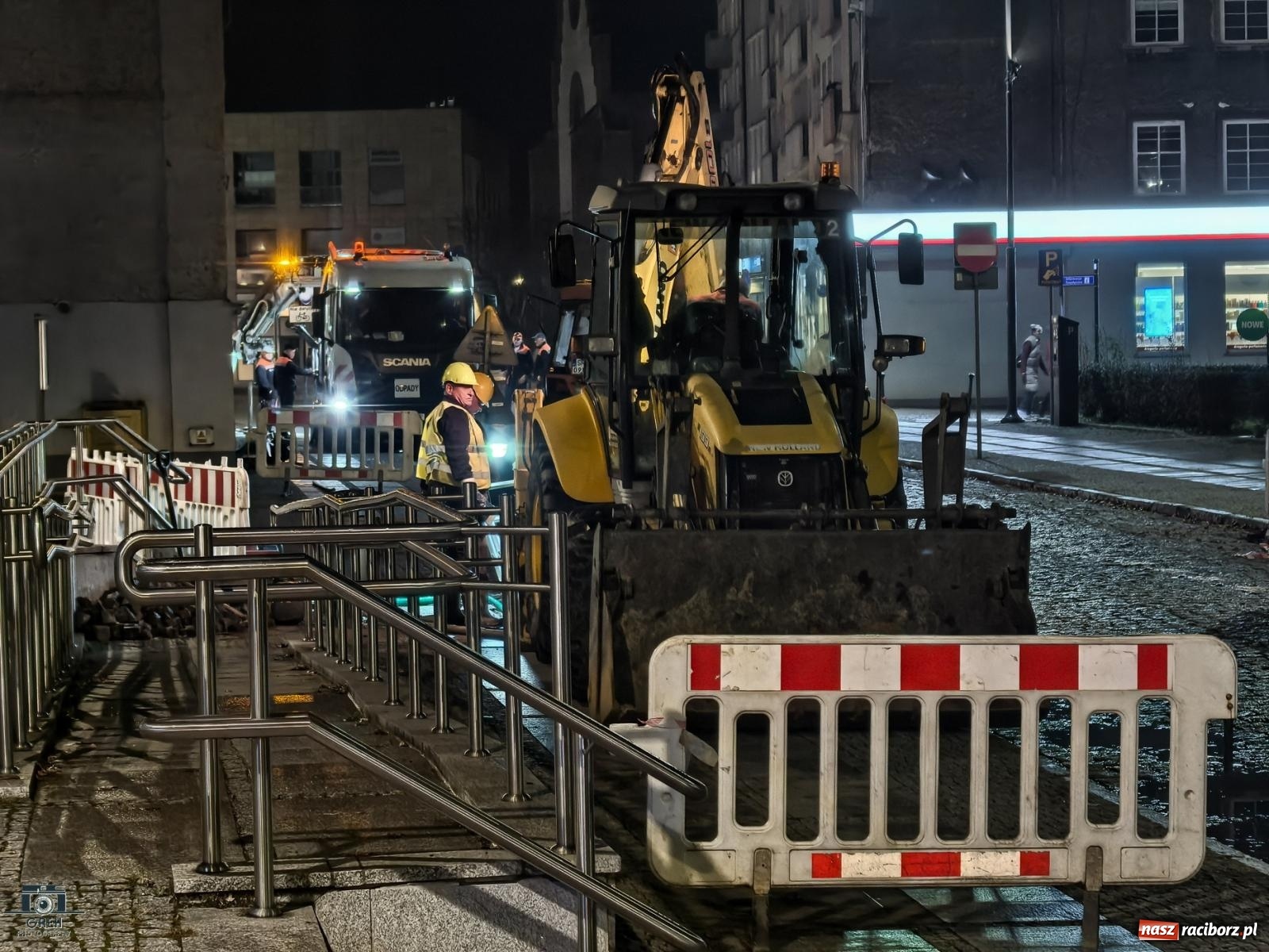 Zdjęcie w galerii na portalu naszraciborz.pl: Brak wody na kilku raciborskich ulicach. Trwa usuwanie awarii wiadomości z regionu