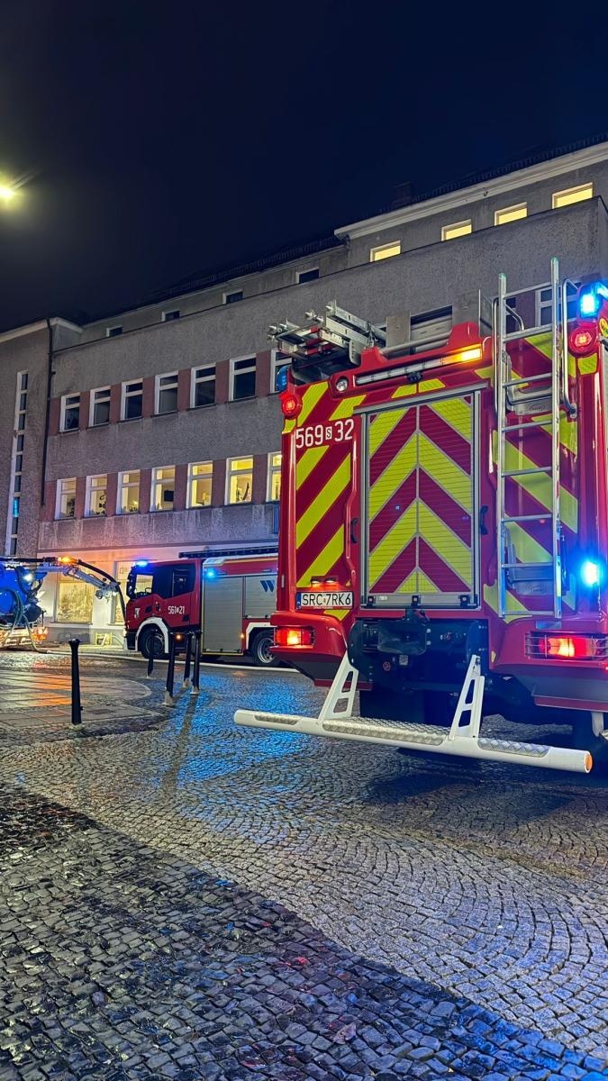Zdjęcie w galerii na portalu naszraciborz.pl: Zalane piwnice DH Bolko. 150 tys. złotych strat wiadomości z regionu