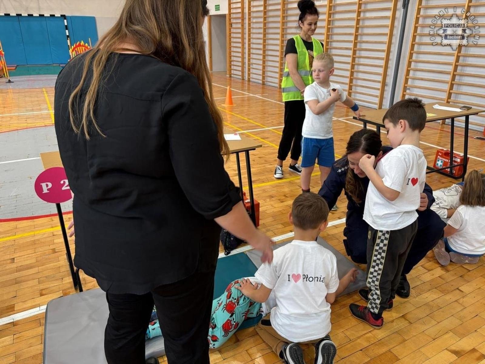 Zdjęcie w galerii na portalu naszraciborz.pl: Przedszkolaki w akcji. Konkurs Bezpieczne dzieci - znam, wiem, umiem wiadomości z regionu