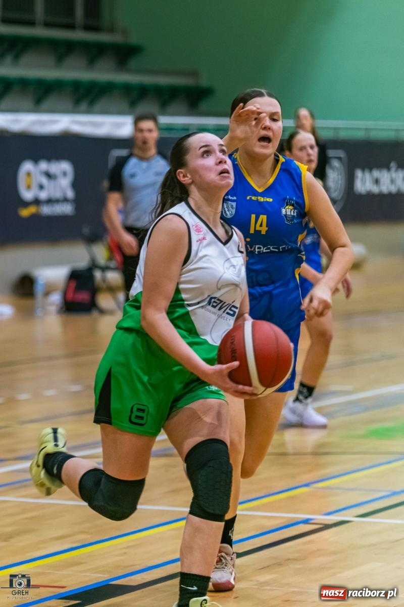 Zdjęcie w galerii na portalu naszraciborz.pl: Koszykarski dreszczowiec na inaugurację sezonu [FOTO i WIDEO] wiadomości z regionu