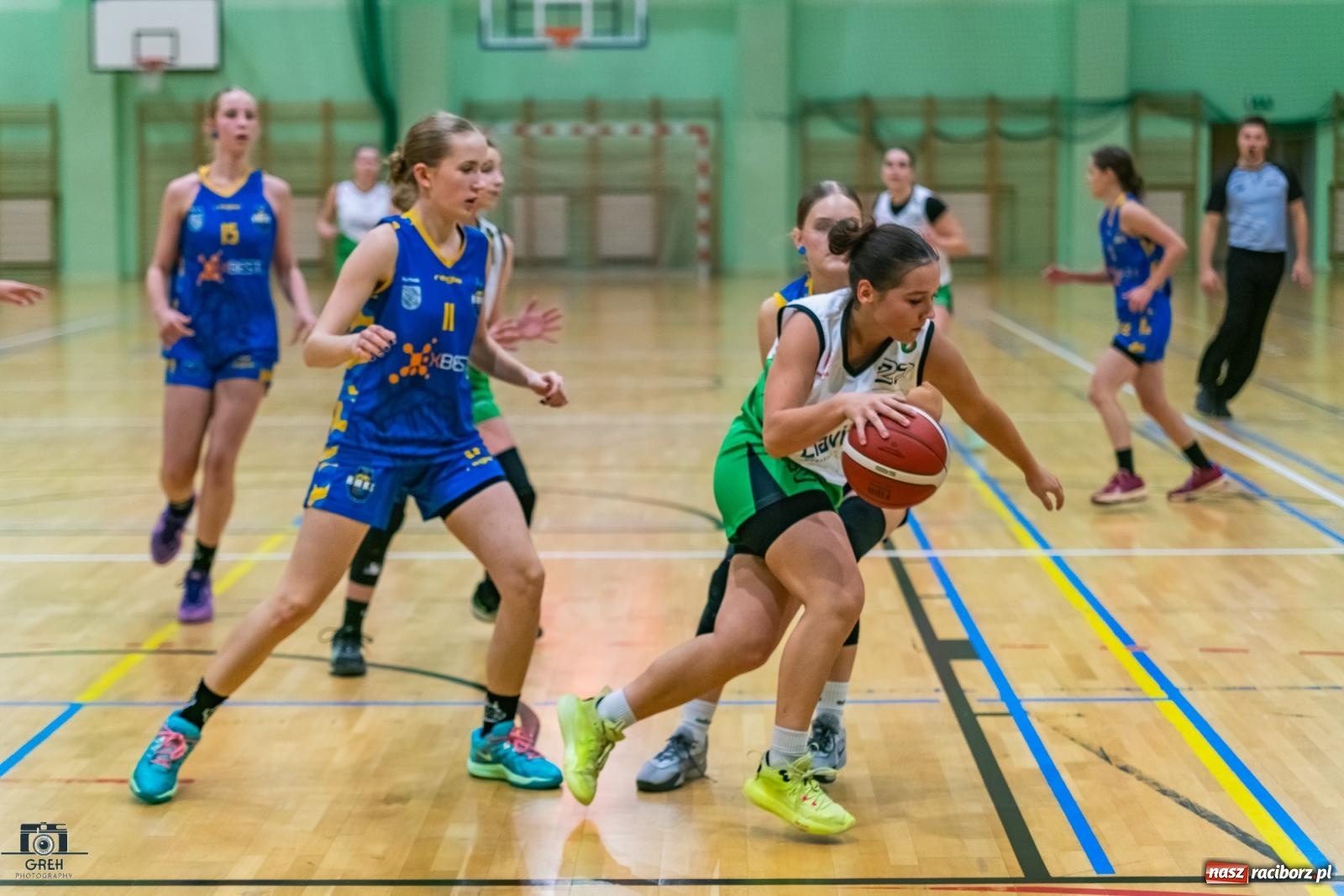 Zdjęcie w galerii na portalu naszraciborz.pl: Koszykarski dreszczowiec na inaugurację sezonu [FOTO i WIDEO] wiadomości z regionu