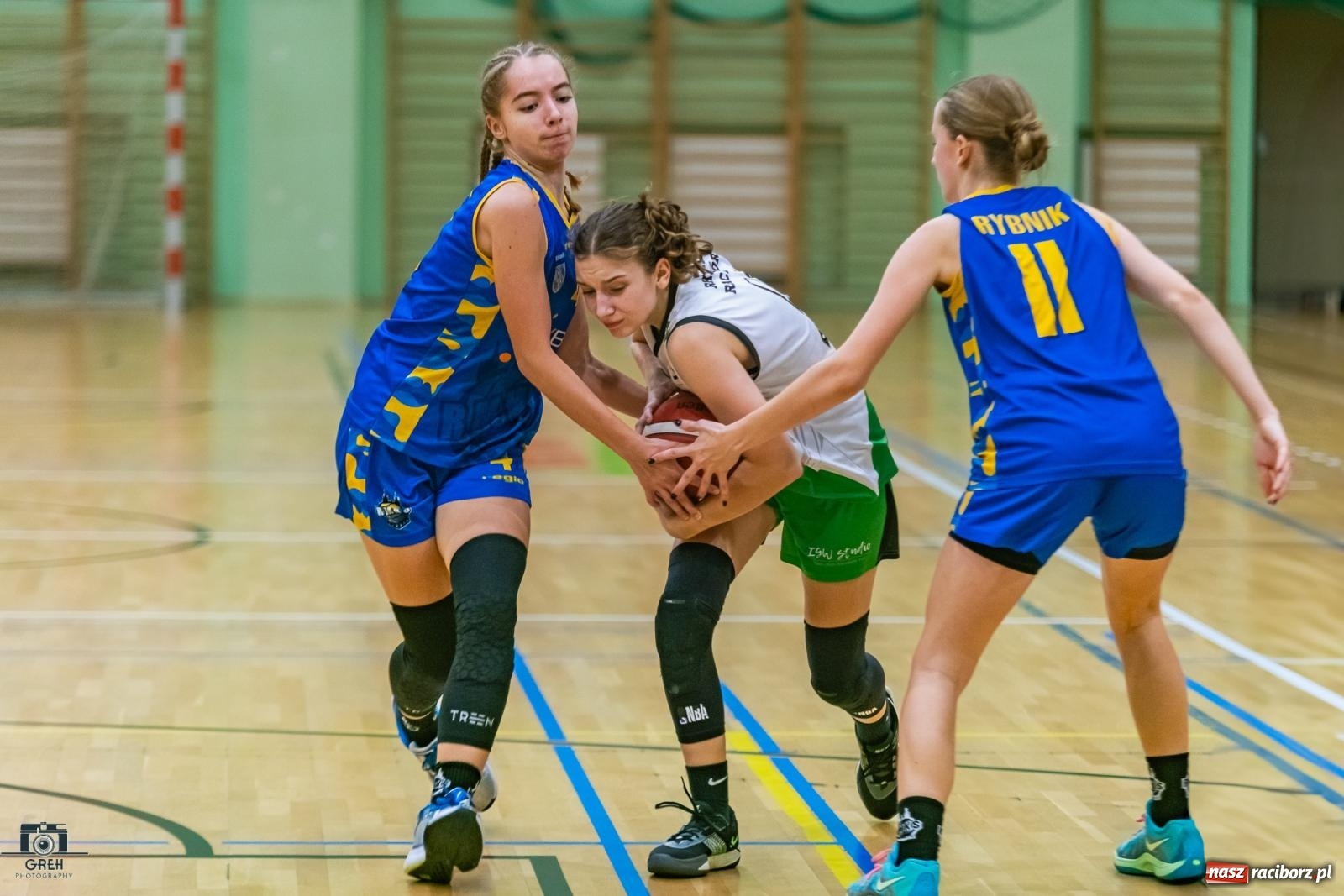 Zdjęcie w galerii na portalu naszraciborz.pl: Koszykarski dreszczowiec na inaugurację sezonu [FOTO i WIDEO] wiadomości z regionu