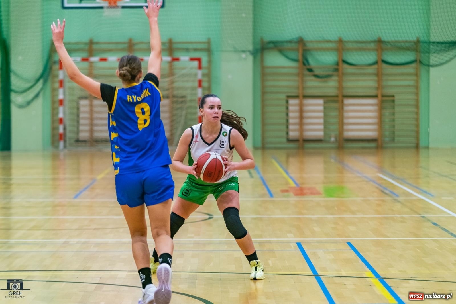 Zdjęcie w galerii na portalu naszraciborz.pl: Koszykarski dreszczowiec na inaugurację sezonu [FOTO i WIDEO] wiadomości z regionu