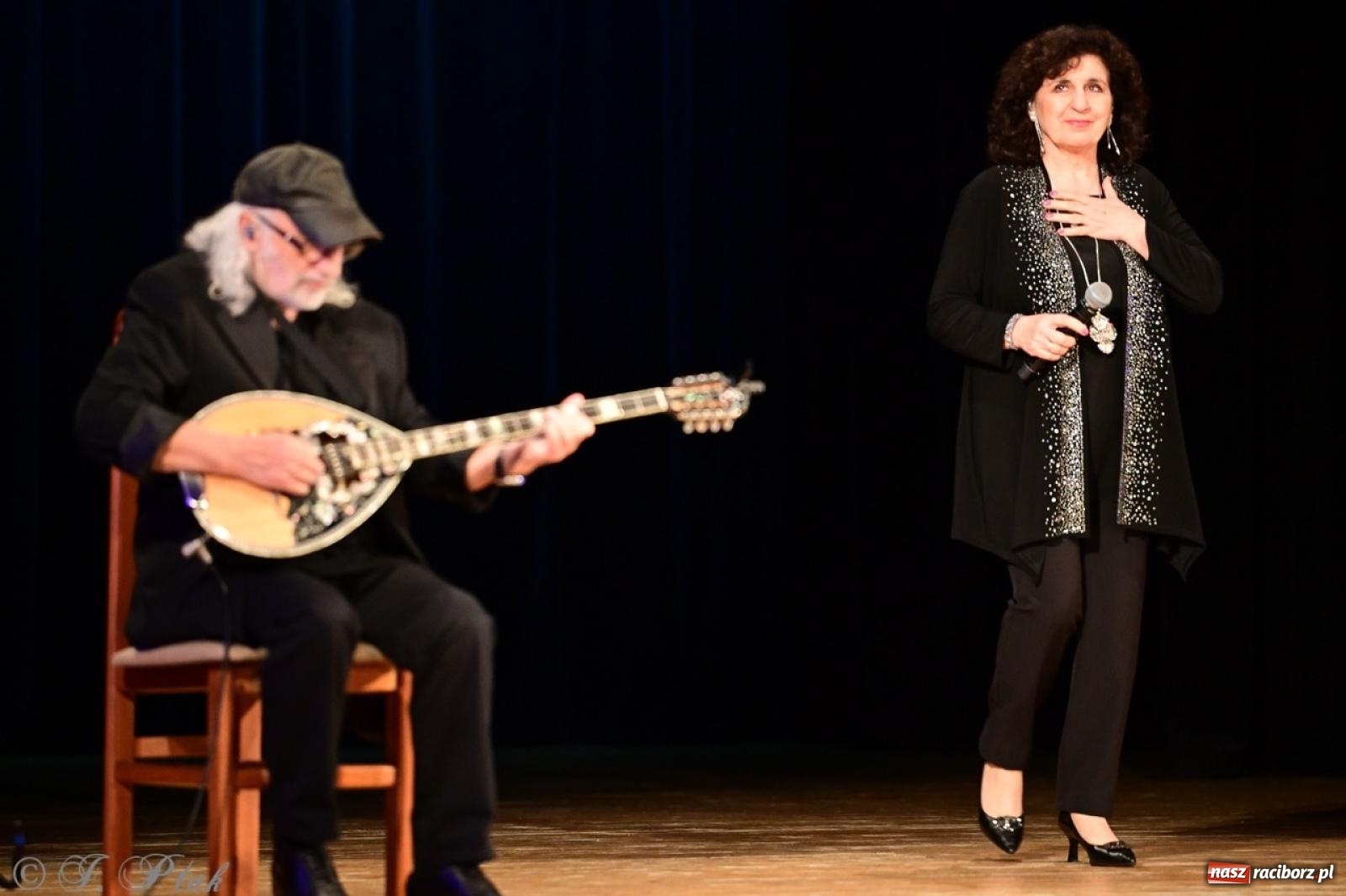 Zdjęcie w galerii na portalu naszraciborz.pl: Eleni świętuje 45-lecie kariery – koncert w Raciborzu pełen wzruszeń i największych przebojów wiadomości z regionu