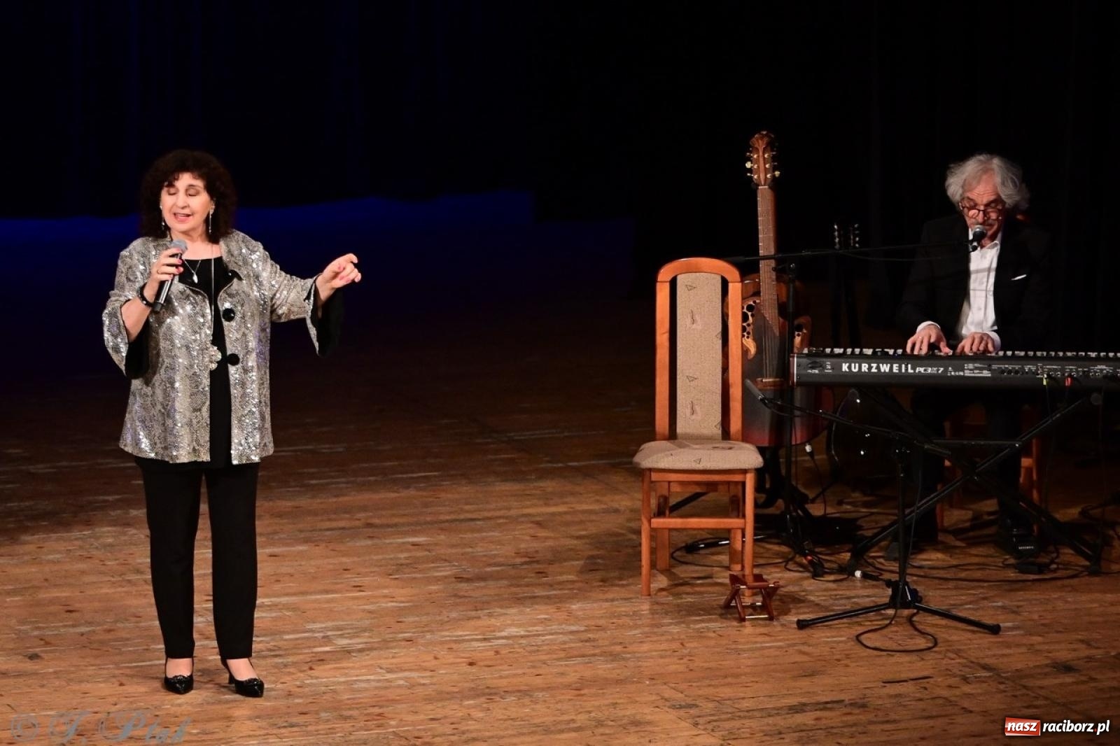 Zdjęcie w galerii na portalu naszraciborz.pl: Eleni świętuje 45-lecie kariery – koncert w Raciborzu pełen wzruszeń i największych przebojów wiadomości z regionu