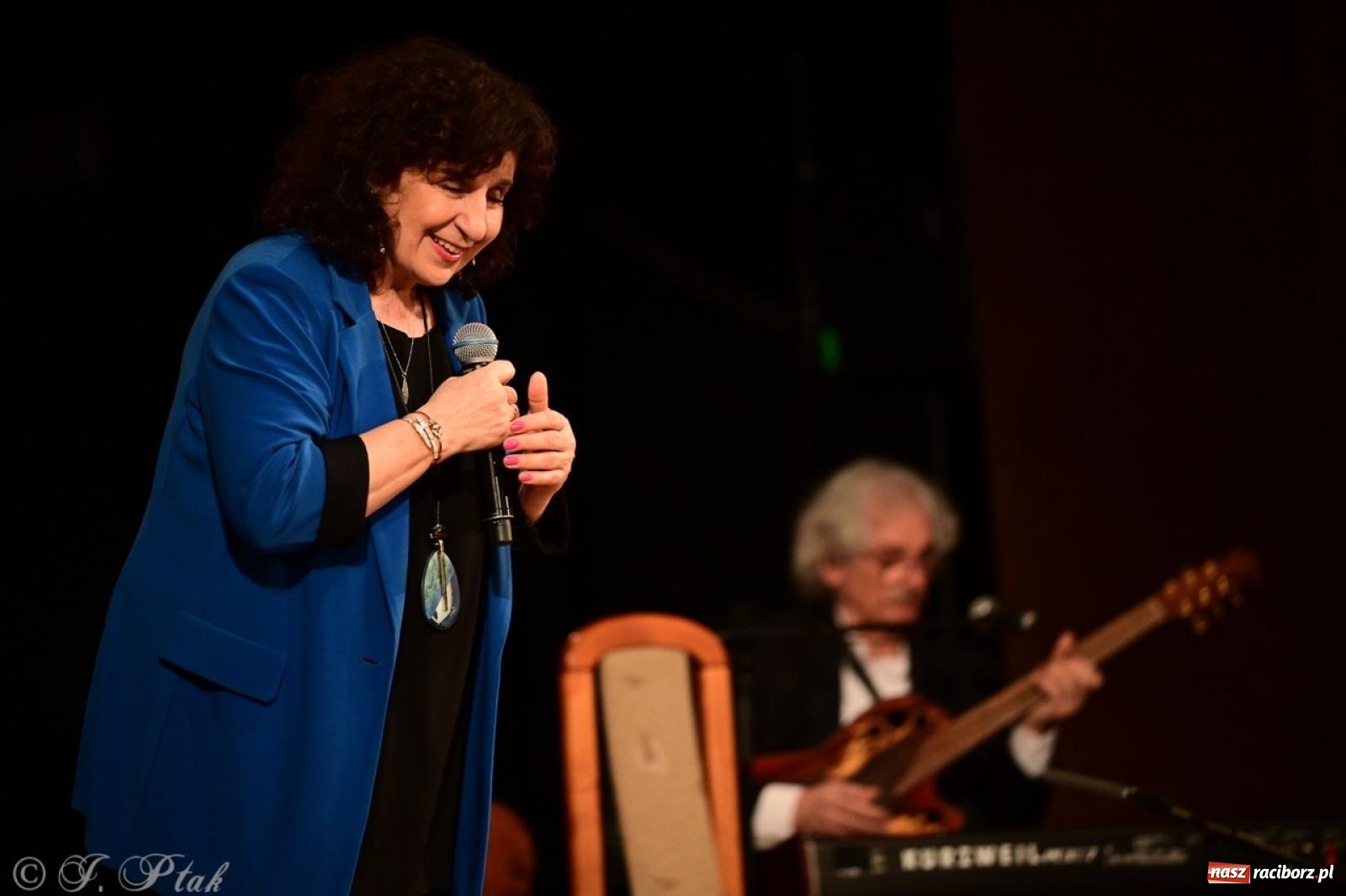 Zdjęcie w galerii na portalu naszraciborz.pl: Eleni świętuje 45-lecie kariery – koncert w Raciborzu pełen wzruszeń i największych przebojów wiadomości z regionu