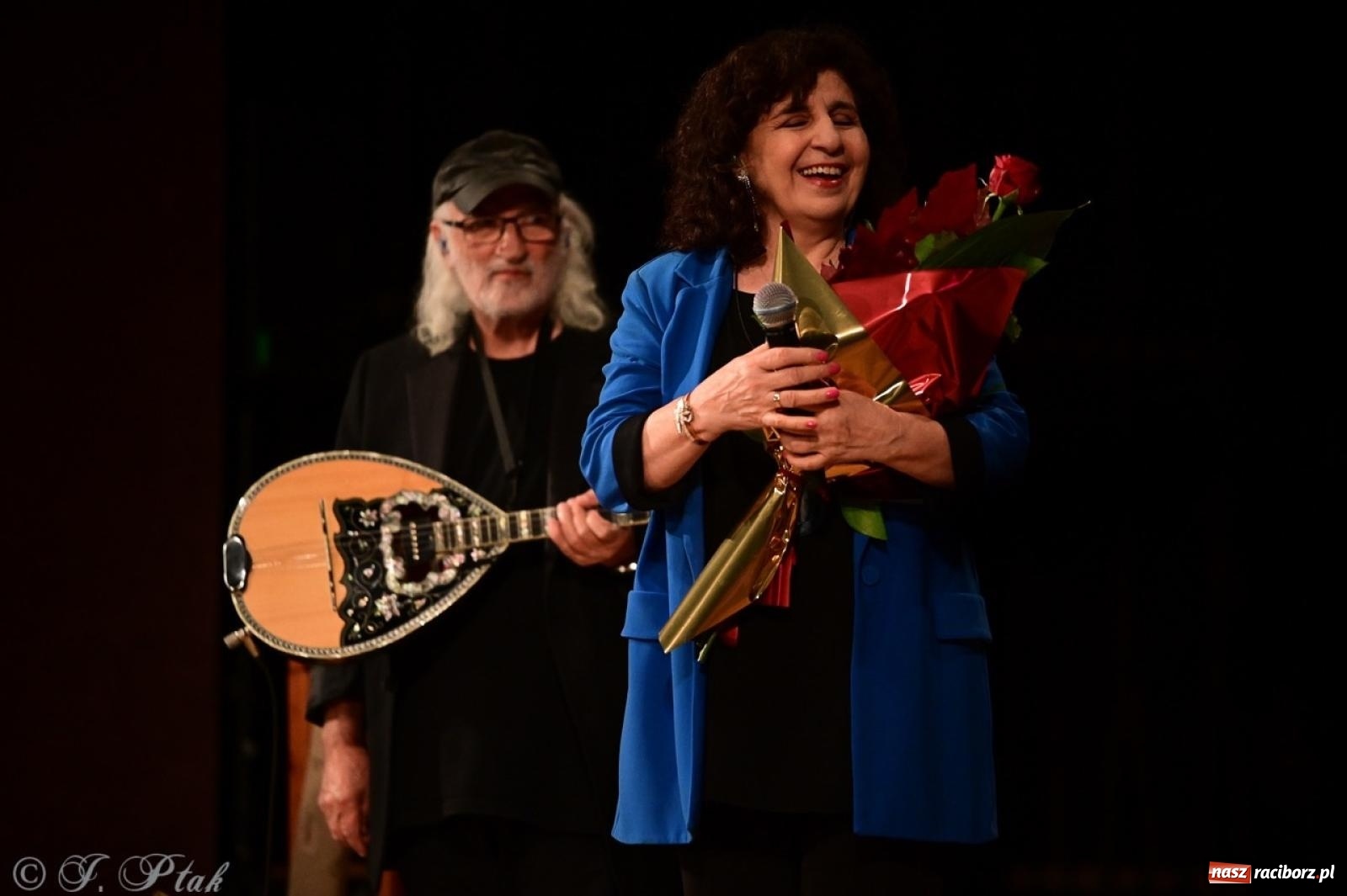 Zdjęcie w galerii na portalu naszraciborz.pl: Eleni świętuje 45-lecie kariery – koncert w Raciborzu pełen wzruszeń i największych przebojów wiadomości z regionu