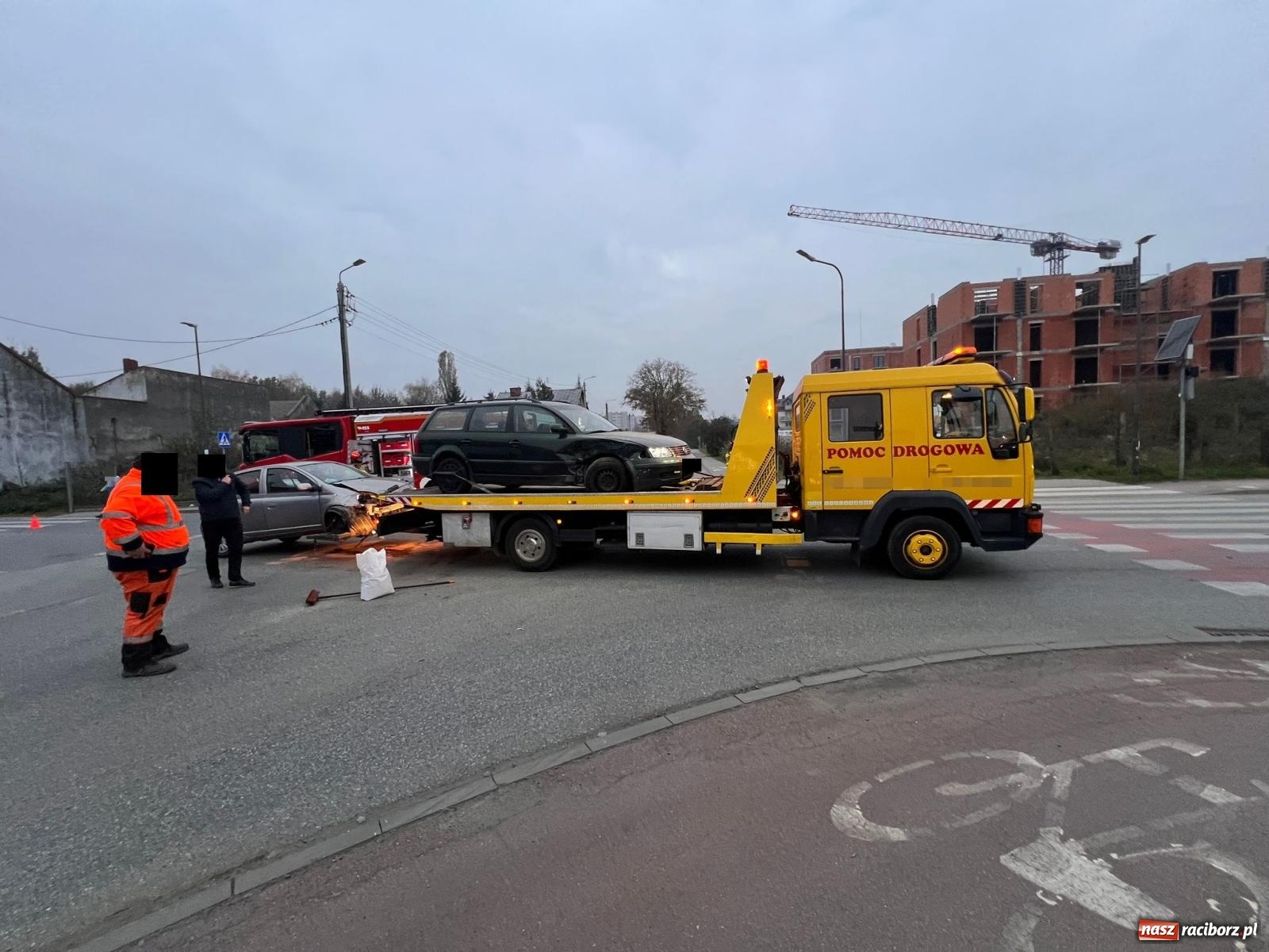 Zdjęcie w galerii na portalu naszraciborz.pl: Volkswagen i toyota zderzyły się na Stalowej [FOTO] wiadomości z regionu