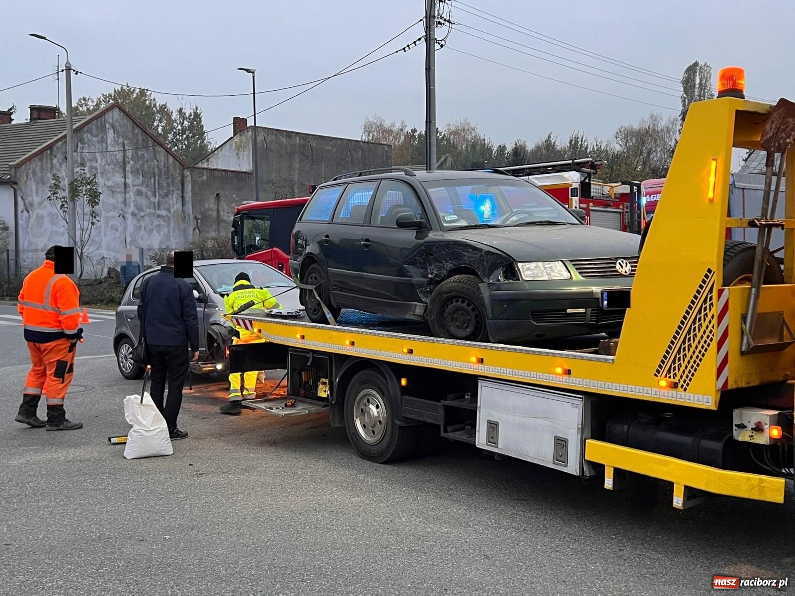 Zdjęcie w galerii na portalu naszraciborz.pl: Volkswagen i toyota zderzyły się na Stalowej [FOTO] wiadomości z regionu