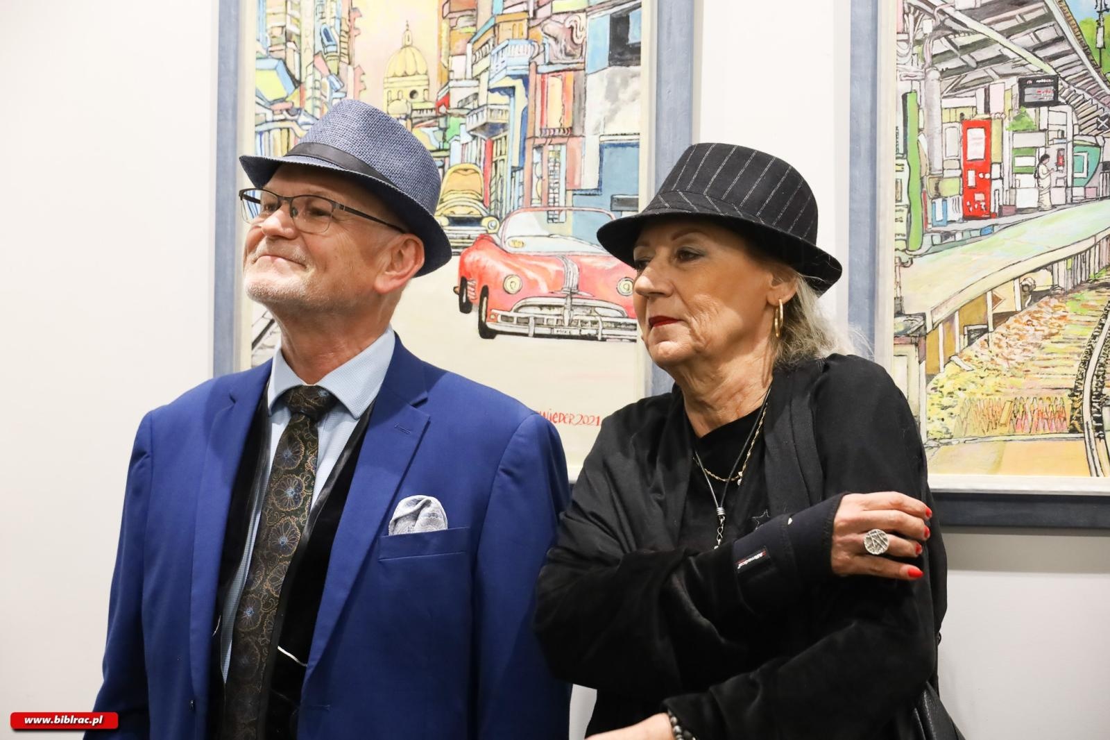 Zdjęcie w galerii na portalu naszraciborz.pl: Różne warianty sztuki. Piotr Wieder pokazał swoje prace w książnicy wiadomości z regionu