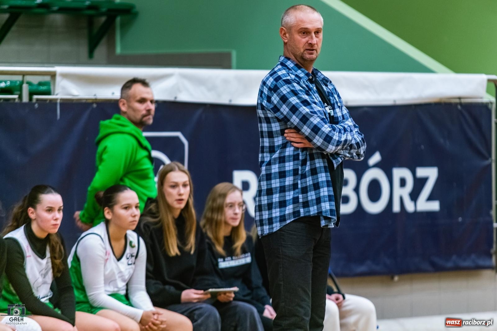 Zdjęcie w galerii na portalu naszraciborz.pl: Koszykówka. Horror z happy endem w hali przy Łąkowej [FOTO i WIDEO] wiadomości z regionu