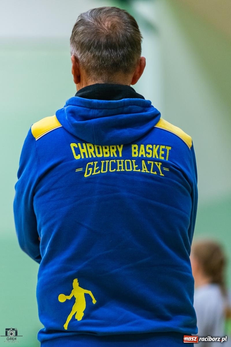 Zdjęcie w galerii na portalu naszraciborz.pl: Koszykówka. Horror z happy endem w hali przy Łąkowej [FOTO i WIDEO] wiadomości z regionu