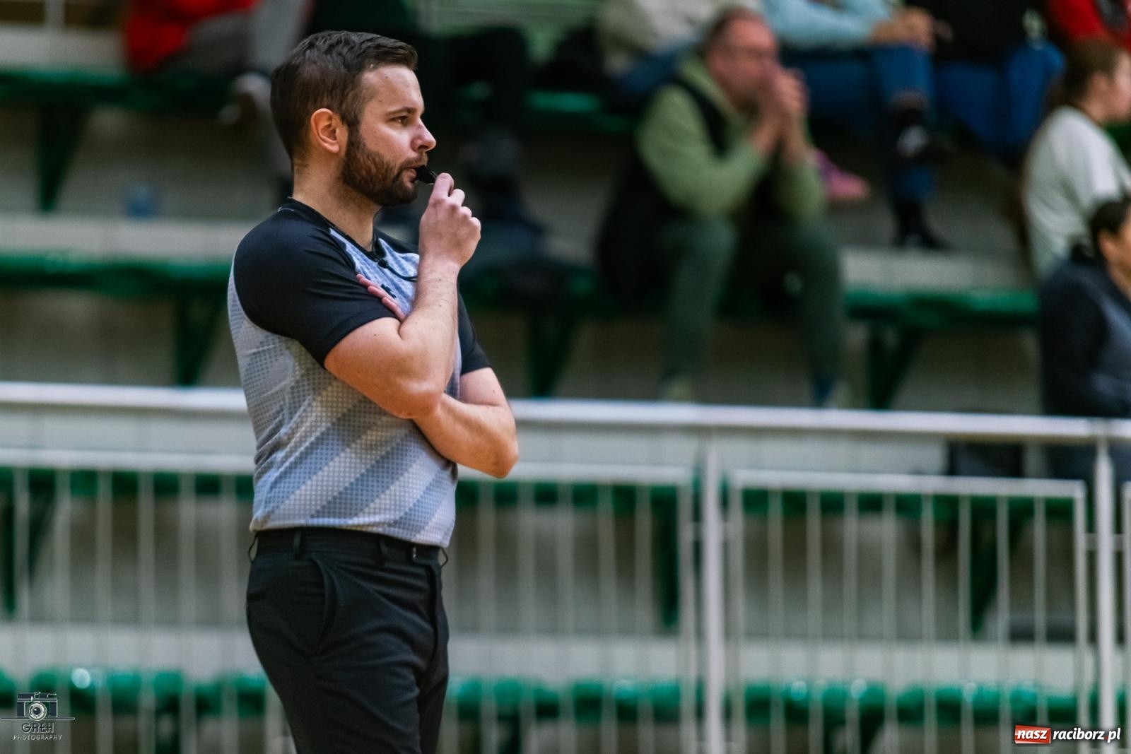 Zdjęcie w galerii na portalu naszraciborz.pl: Koszykówka. Horror z happy endem w hali przy Łąkowej [FOTO i WIDEO] wiadomości z regionu