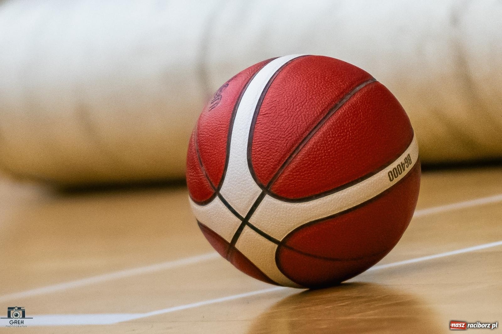 Zdjęcie w galerii na portalu naszraciborz.pl: Koszykówka. Horror z happy endem w hali przy Łąkowej [FOTO i WIDEO] wiadomości z regionu