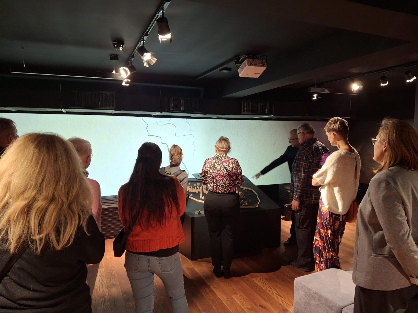 Zdjęcie w galerii na portalu naszraciborz.pl: Zespół Szkolno-Przedszkolny nr 4 w Raciborzu gościł pedagogów z niemieckiej szkoły partnerskiej z Osling wiadomości z regionu