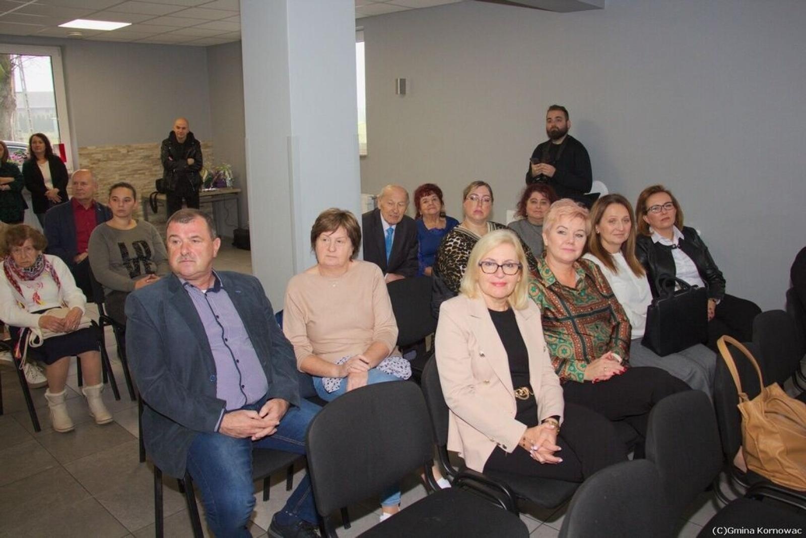 Zdjęcie w galerii na portalu naszraciborz.pl: Nowa przestrzeń dla aktywnych seniorów – Klub Seniora otwarty w Łańcach! wiadomości z regionu