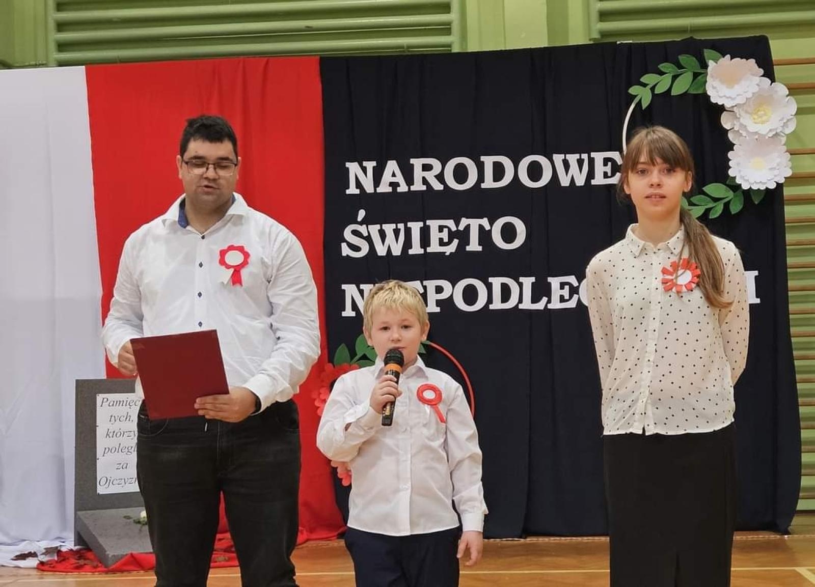 Zdjęcie w galerii na portalu naszraciborz.pl: Obchody Święta Niepodległości w Zespole Szkół Specjalnych w Raciborzu wiadomości z regionu