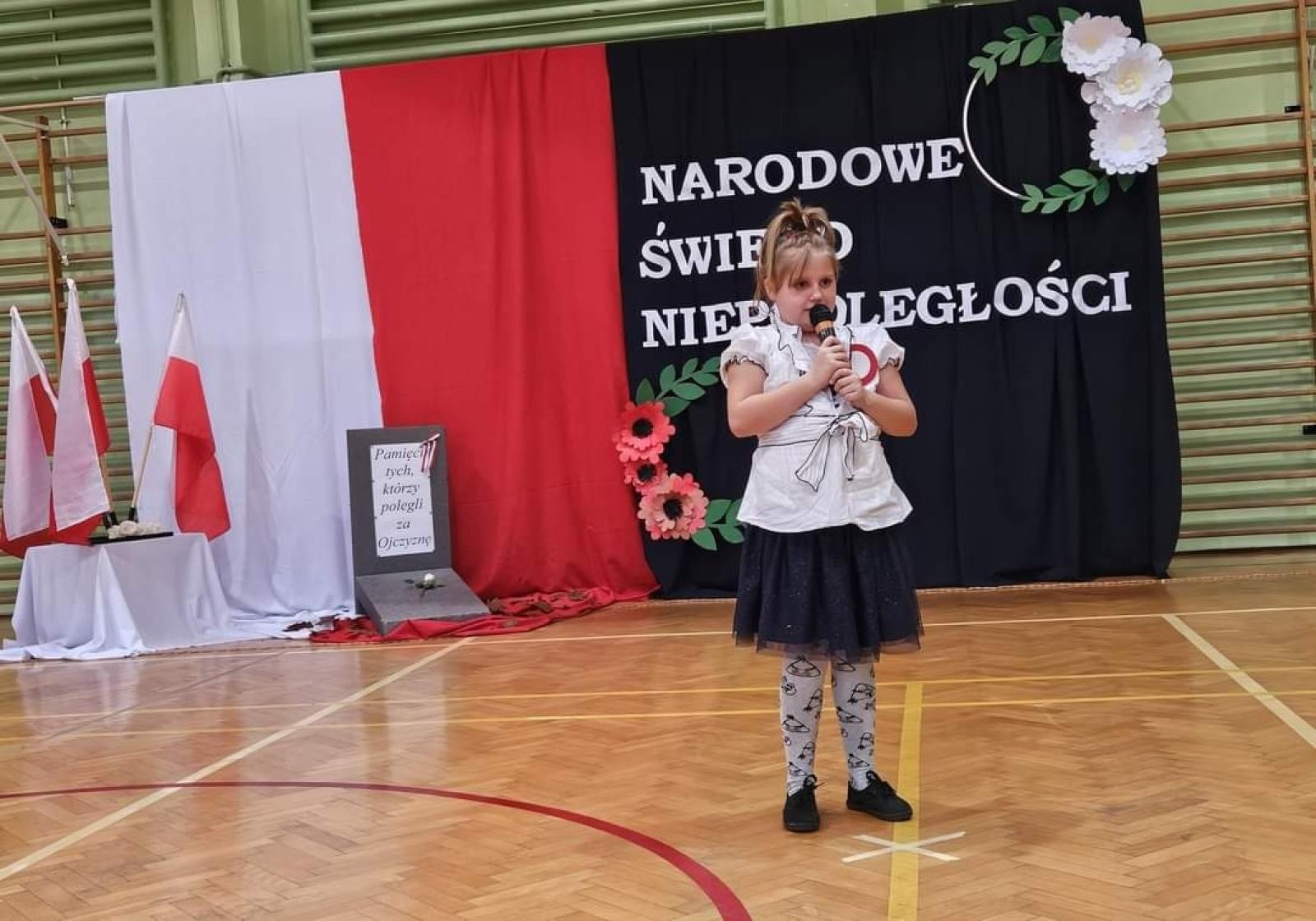 Zdjęcie w galerii na portalu naszraciborz.pl: Obchody Święta Niepodległości w Zespole Szkół Specjalnych w Raciborzu wiadomości z regionu