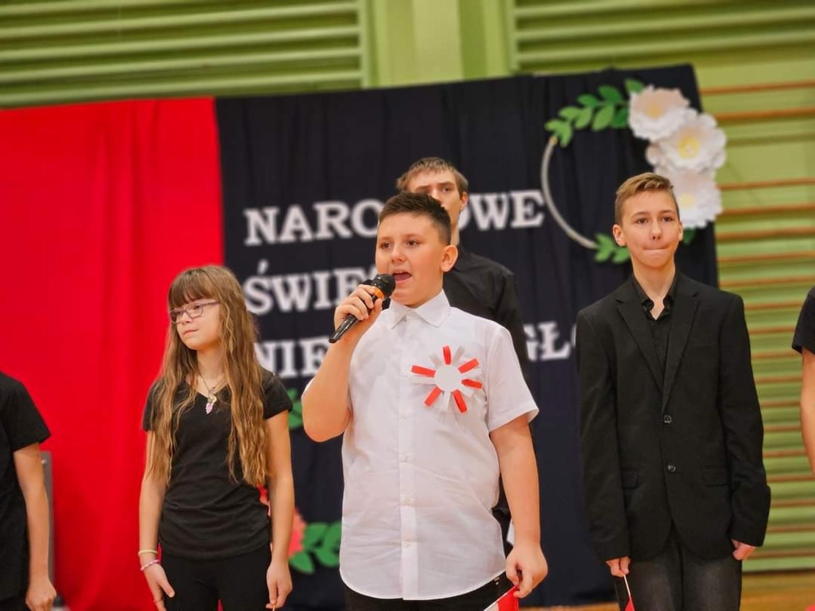 Zdjęcie w galerii na portalu naszraciborz.pl: Obchody Święta Niepodległości w Zespole Szkół Specjalnych w Raciborzu wiadomości z regionu