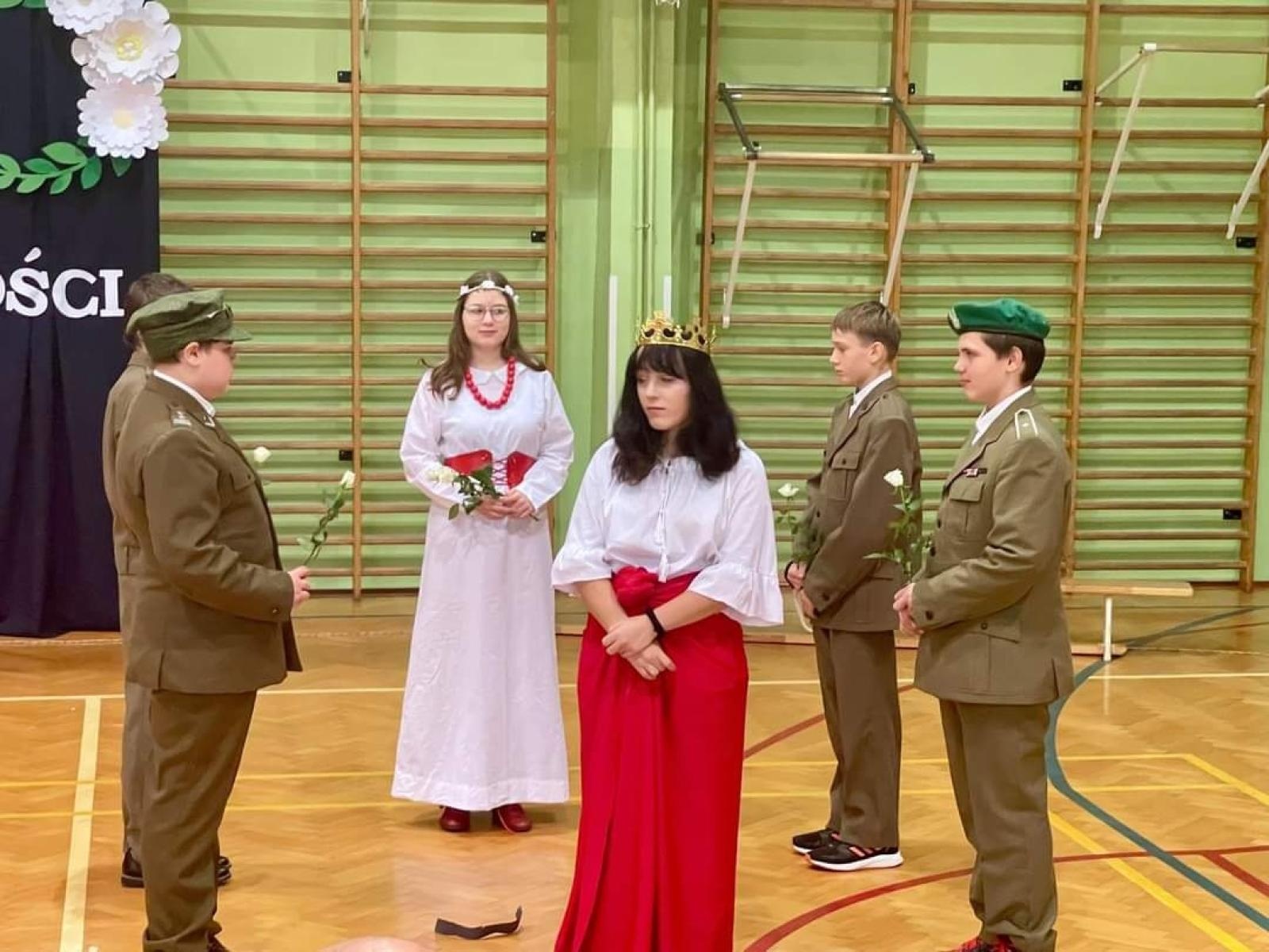 Zdjęcie w galerii na portalu naszraciborz.pl: Obchody Święta Niepodległości w Zespole Szkół Specjalnych w Raciborzu wiadomości z regionu