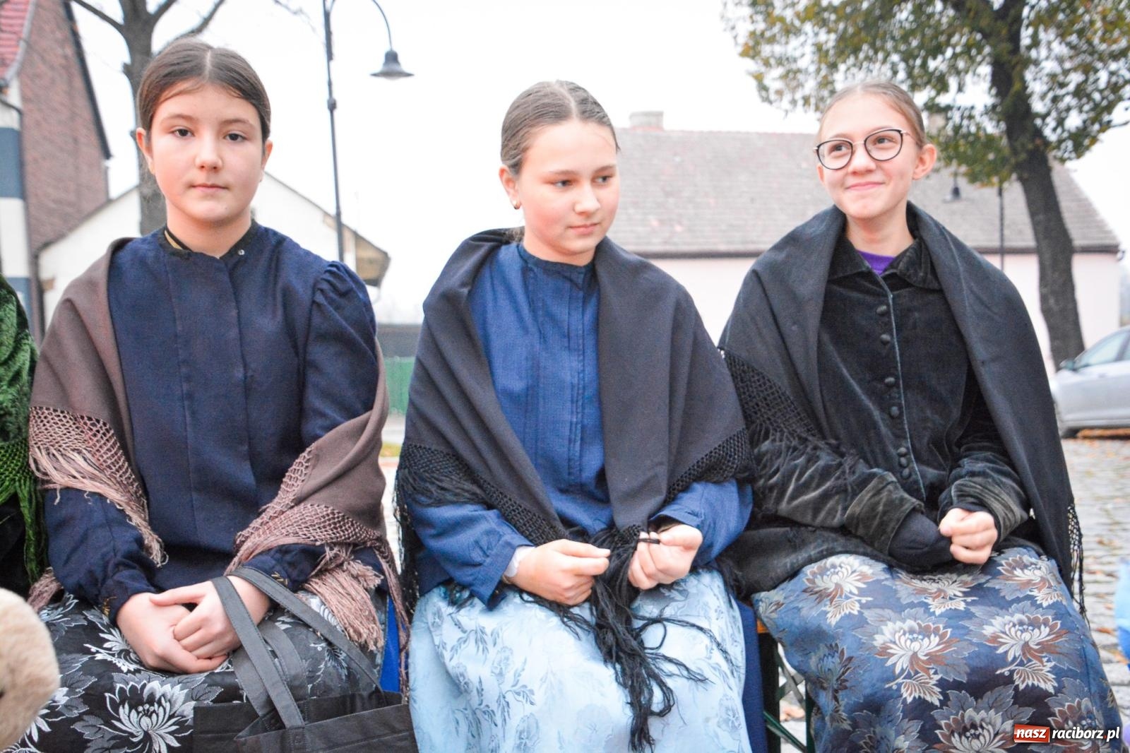 Zdjęcie w galerii na portalu naszraciborz.pl: Gęś i coca-cola. Święty Marcin przywitał mieszkańców Krzanowic w rytmie dixie wiadomości z regionu