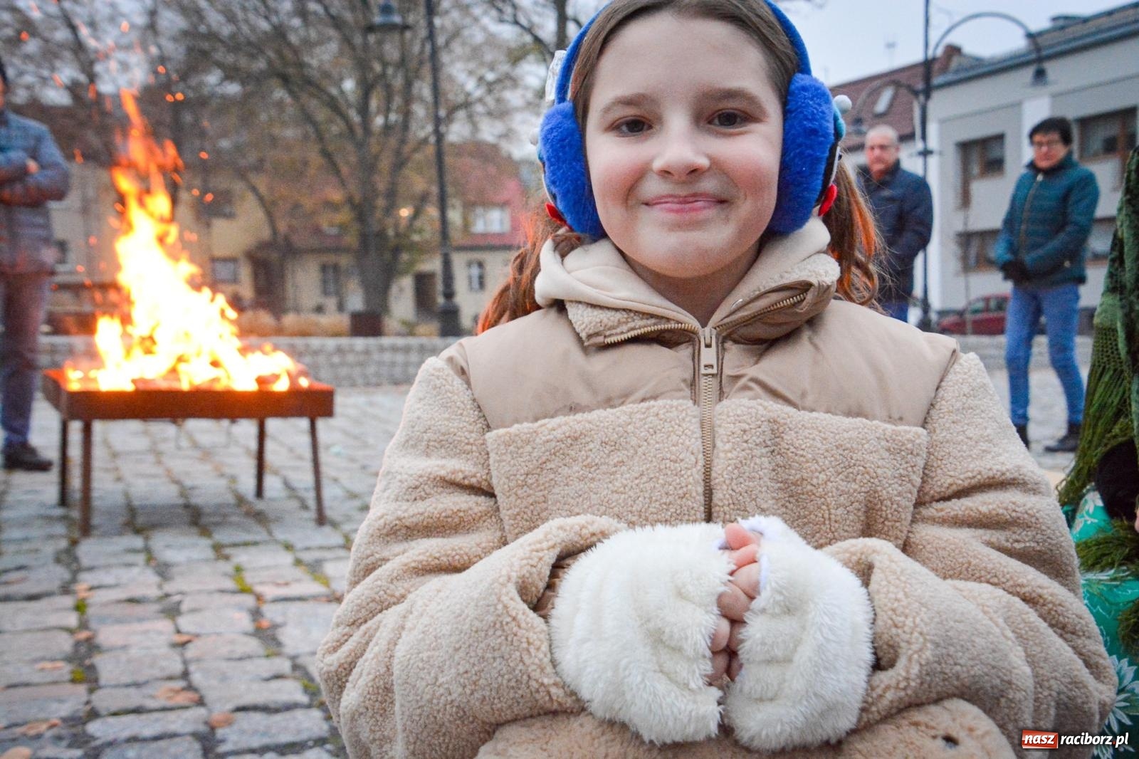 Zdjęcie w galerii na portalu naszraciborz.pl: Gęś i coca-cola. Święty Marcin przywitał mieszkańców Krzanowic w rytmie dixie wiadomości z regionu