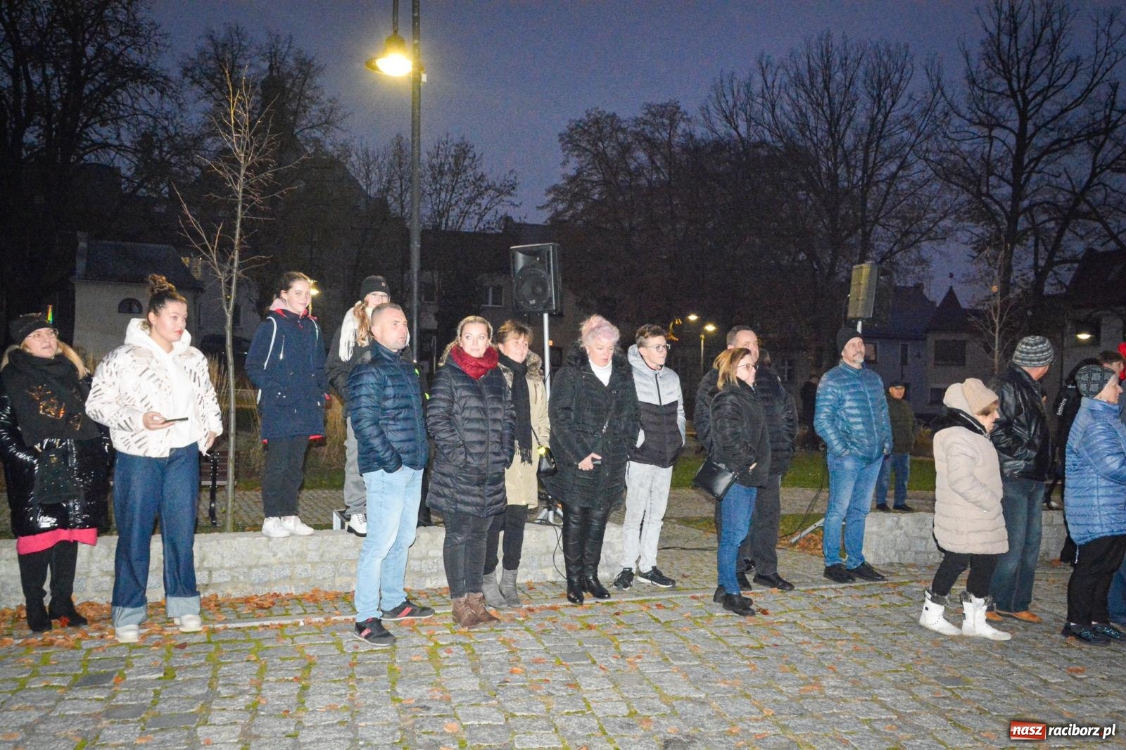 Zdjęcie w galerii na portalu naszraciborz.pl: Gęś i coca-cola. Święty Marcin przywitał mieszkańców Krzanowic w rytmie dixie wiadomości z regionu
