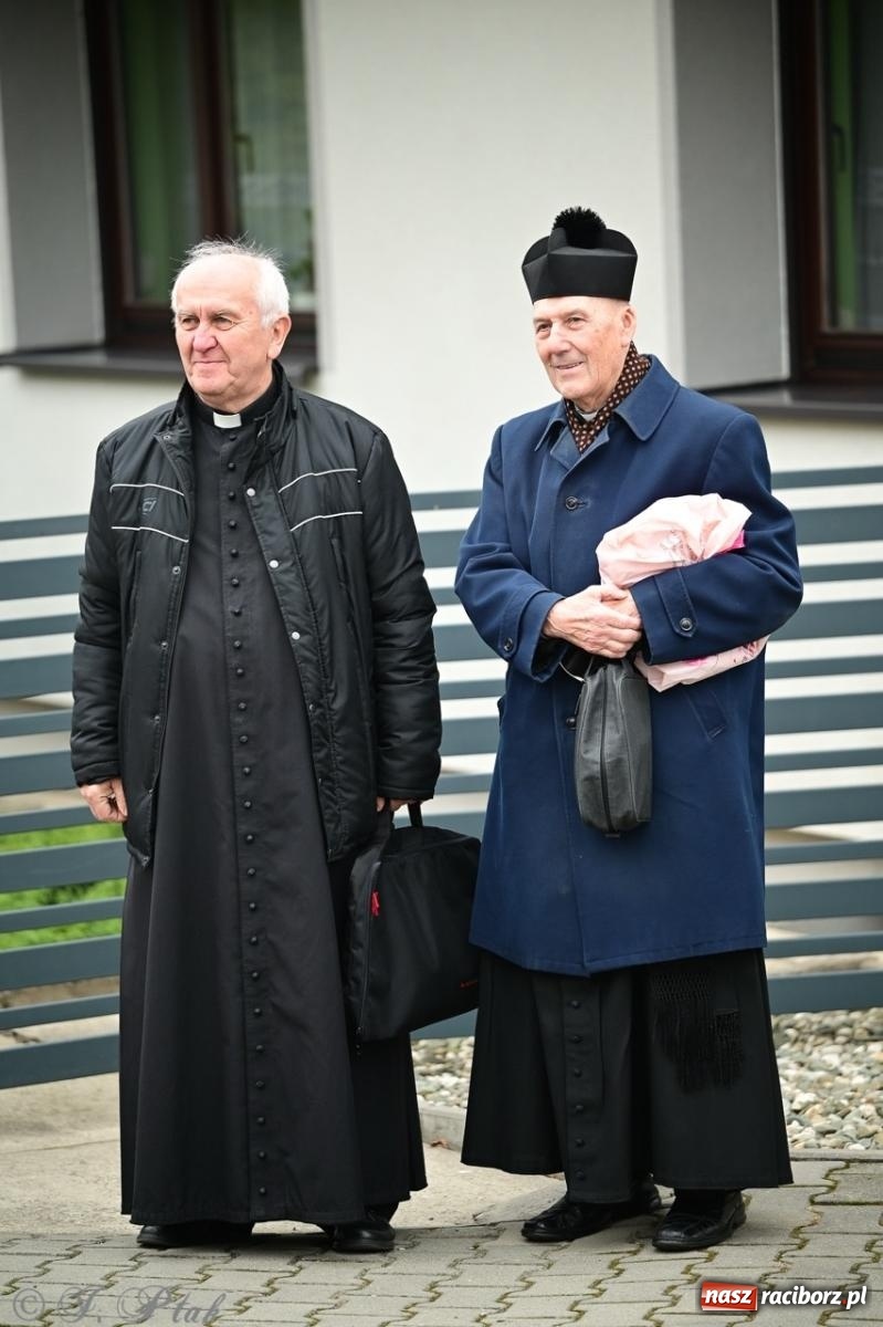 Zdjęcie w galerii na portalu naszraciborz.pl: Parafia Owsiszcze świętuje 100-lecie konsekracji kościoła wiadomości z regionu