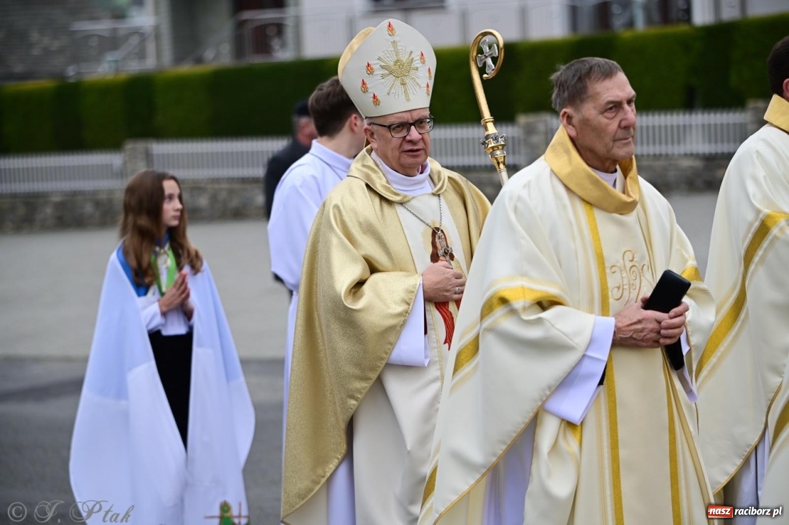 Zdjęcie w galerii na portalu naszraciborz.pl: Parafia Owsiszcze świętuje 100-lecie konsekracji kościoła wiadomości z regionu