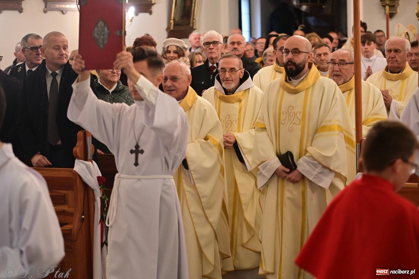 Zdjęcie w galerii na portalu naszraciborz.pl: Parafia Owsiszcze świętuje 100-lecie konsekracji kościoła wiadomości z regionu