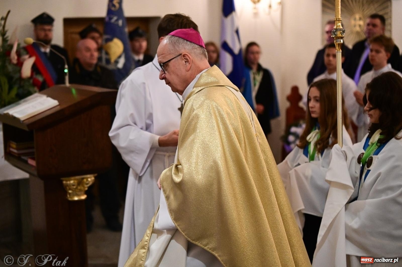Zdjęcie w galerii na portalu naszraciborz.pl: Parafia Owsiszcze świętuje 100-lecie konsekracji kościoła wiadomości z regionu