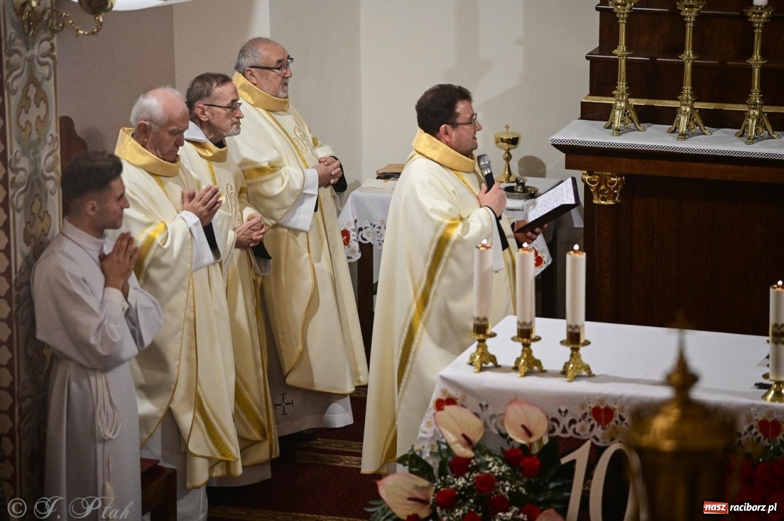 Zdjęcie w galerii na portalu naszraciborz.pl: Parafia Owsiszcze świętuje 100-lecie konsekracji kościoła wiadomości z regionu