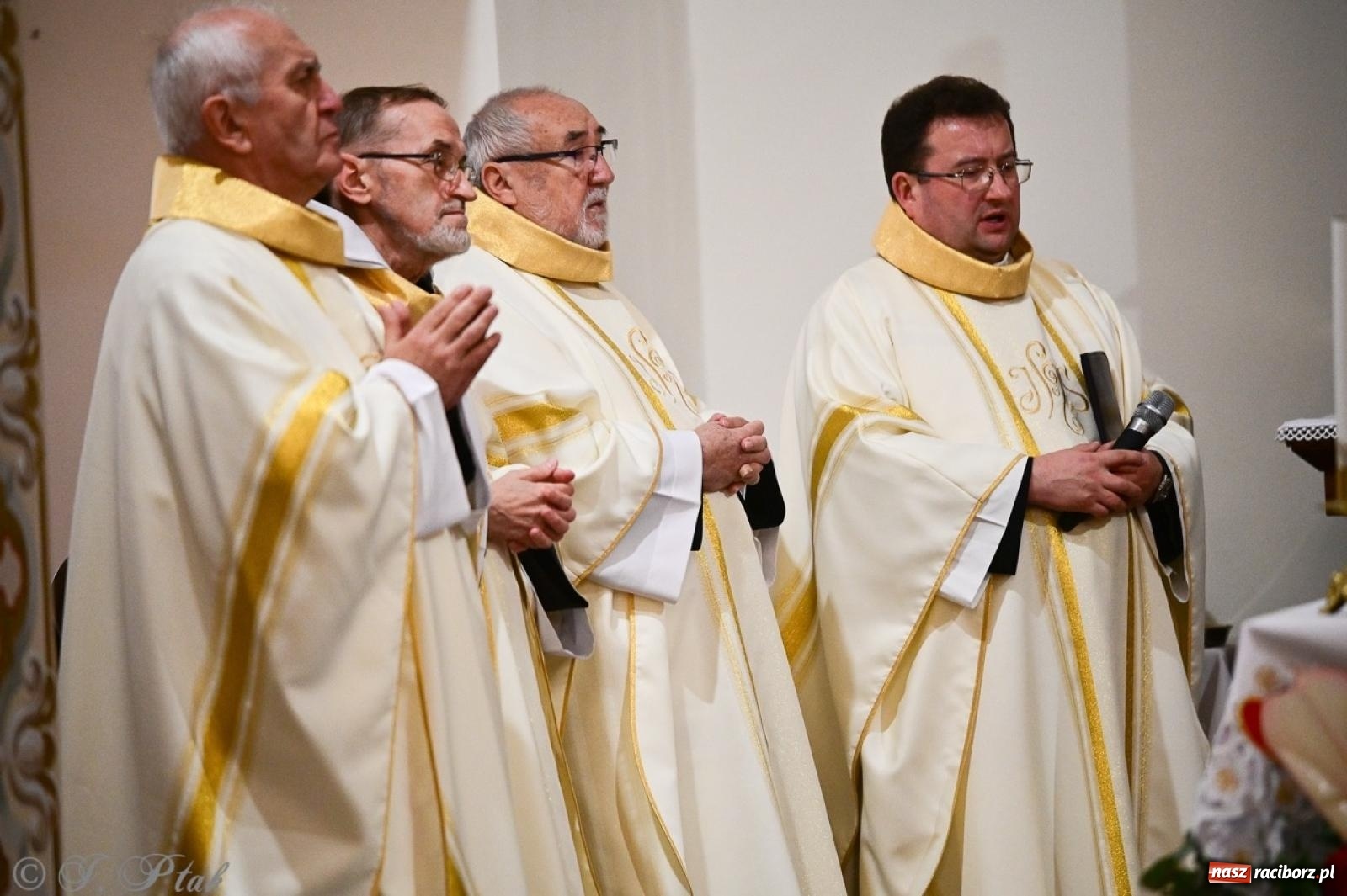 Zdjęcie w galerii na portalu naszraciborz.pl: Parafia Owsiszcze świętuje 100-lecie konsekracji kościoła wiadomości z regionu