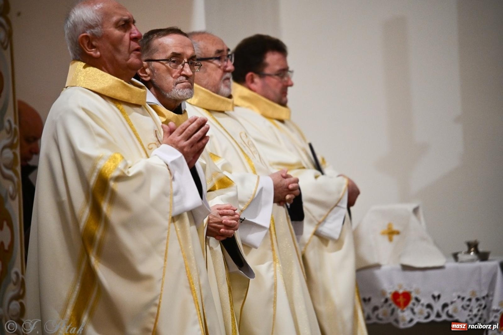 Zdjęcie w galerii na portalu naszraciborz.pl: Parafia Owsiszcze świętuje 100-lecie konsekracji kościoła wiadomości z regionu