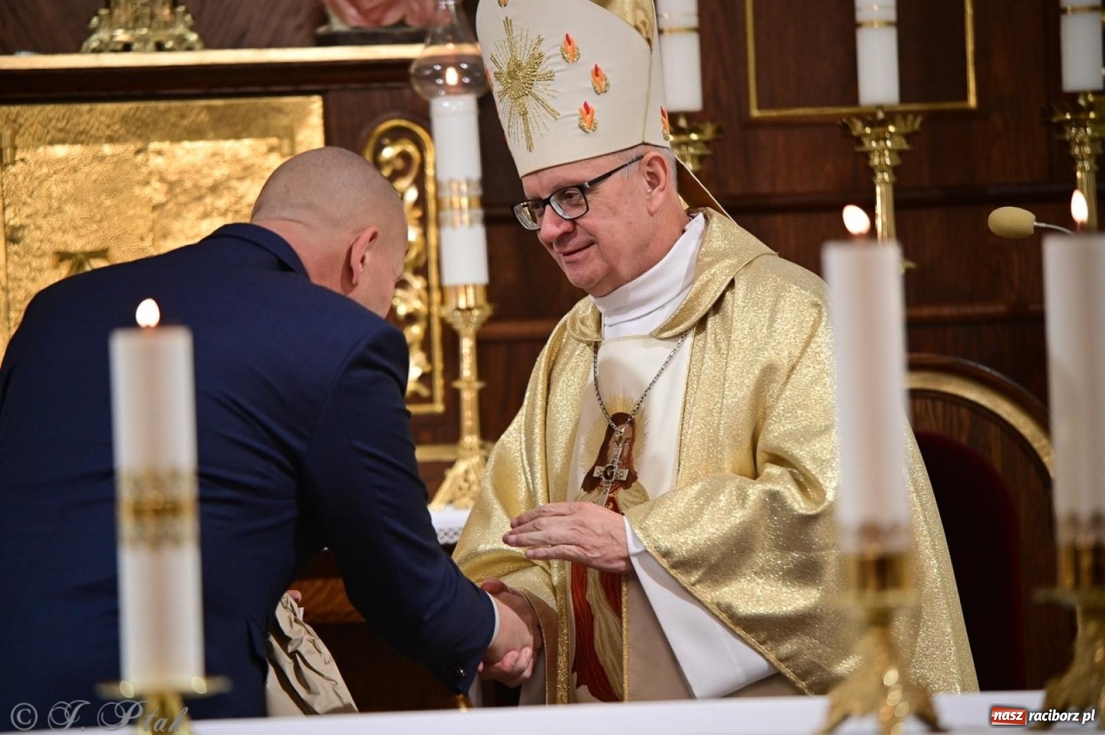 Zdjęcie w galerii na portalu naszraciborz.pl: Parafia Owsiszcze świętuje 100-lecie konsekracji kościoła wiadomości z regionu